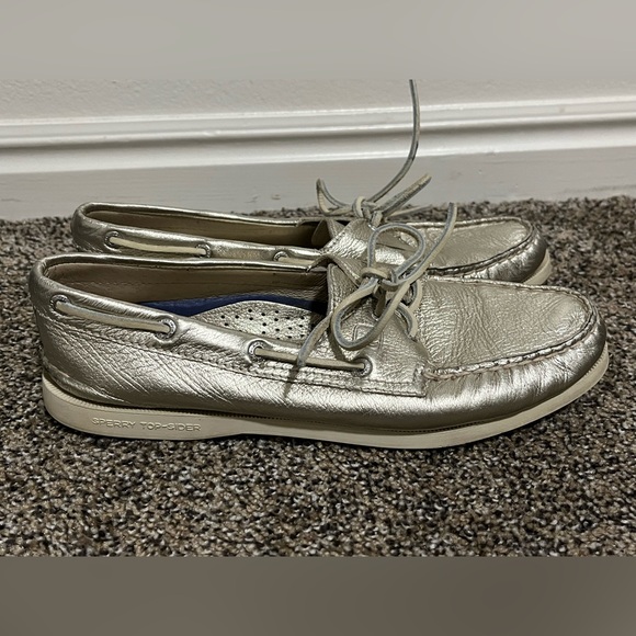 Sperry Top Sider Metallic Gold Leather Slip On Boat Shoes Womens Size 9 - Picture 3 of 9